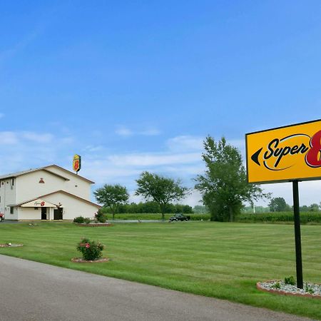 Super 8 By Wyndham Saginaw Motel Buitenkant foto