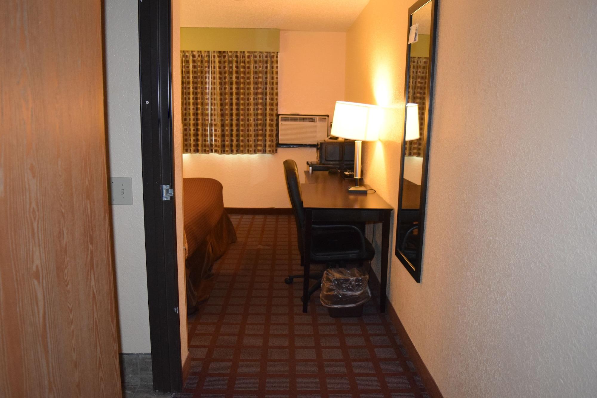 Super 8 By Wyndham Saginaw Motel Buitenkant foto