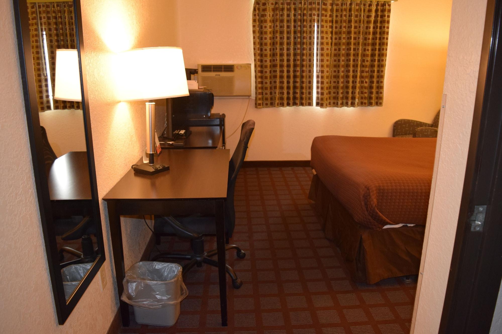 Super 8 By Wyndham Saginaw Motel Buitenkant foto