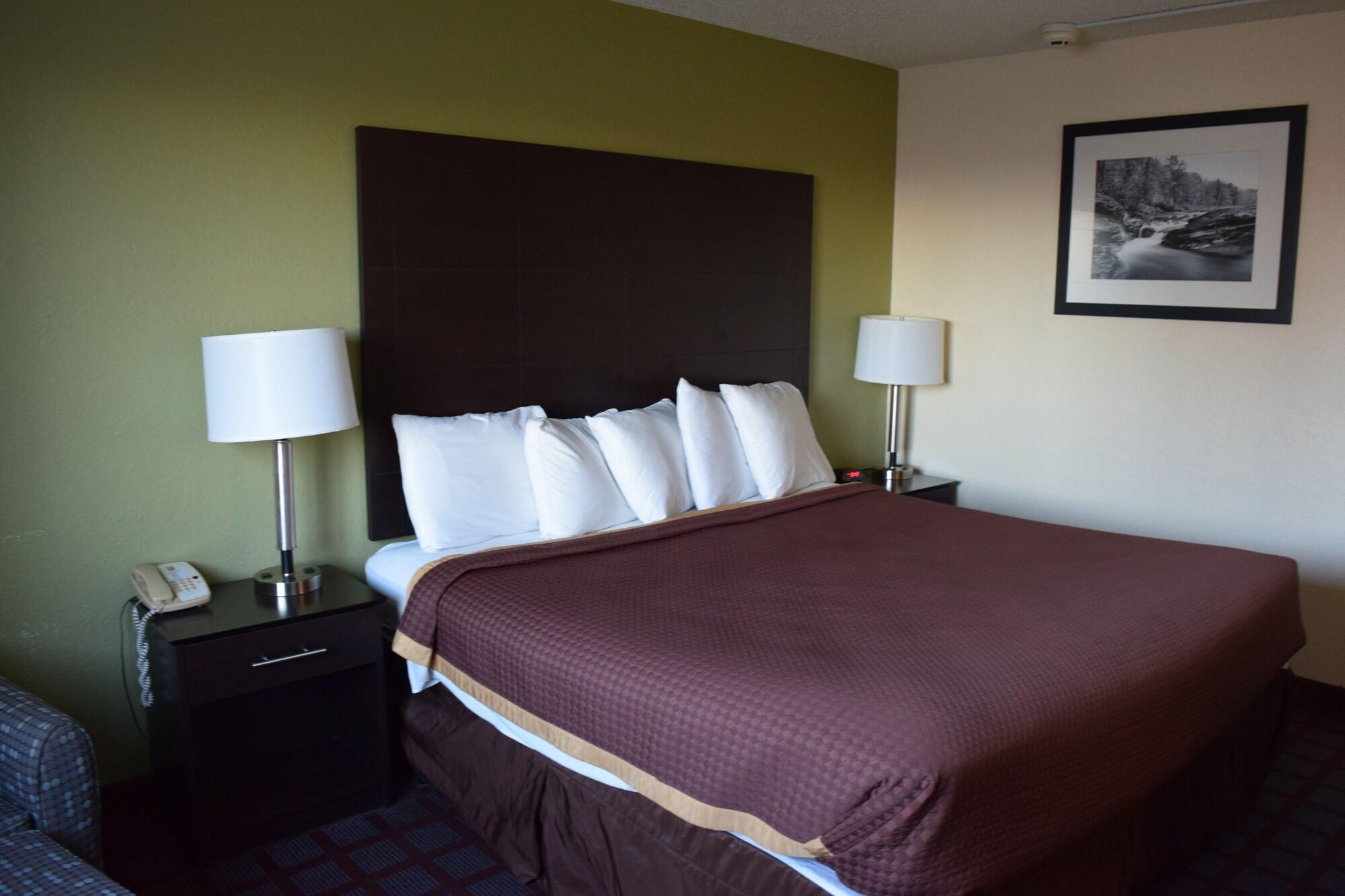 Super 8 By Wyndham Saginaw Motel Buitenkant foto